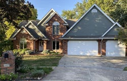 107 Capitol Court, St Charles, MO 63301