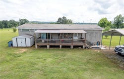 9644 Wire RD, Mulberry, AR 72947