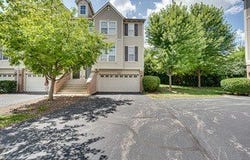 3355 Kentshire Circle, Aurora, IL 60504