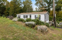 4 Allard Street, Exeter, NH 03833