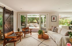 1514 Willow Dr, Topanga, CA 90290