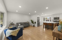 667 W Saint Aubin Drive, Addison, IL 60101