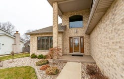 902 Somerset Drive, Carol Stream, IL 60188