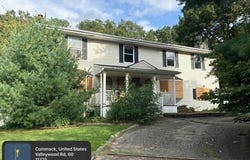 60 Valleywood Road, Commack, NY 11725