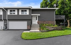 11123 Xavier Circle, Bloomington, MN 55437