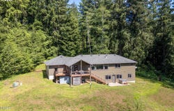 3585 ALDERCREST Rd, Tillamook, OR 97141