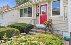 53 Seneca Ave, Dumont Boro, NJ 07628-2728