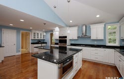 Trumbull, CT 06611