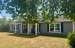 610 County Road 4550, Spurger, TX 77660