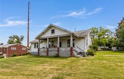 103 Seibert Rd, Coraopolis, PA 15108