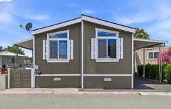 28957 Venus St, Hayward, CA 94544