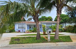 648 E 28th St, Hialeah, FL 33013