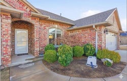 912 Stephanie Lane, Altus, OK 73521