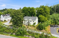 1524 Main St, Worcester, MA 01603