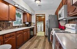 3521 SE Chippewa DR, Berryton, KS 66409
