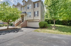 3355 Kentshire Circle, Aurora, IL 60504