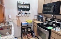 2480 W 67th Pl, Hialeah, FL 33016