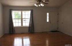 1007 Southway Drive, Bowling Green, MO 63334