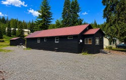 106 S 3rd St, Elk River, ID 83827