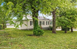 835 E Lincoln Rd, Alcoa, TN 37701