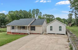 2001 Glennwood Hills Drive, Spartanburg, SC 29307