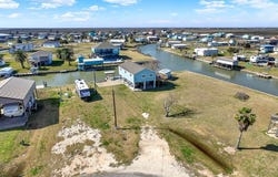 982 County Road 204, Sargent, TX 77414