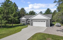 1906 Old Cabin Drive, Interlochen, MI 49643