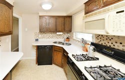 10-02 Mason Place, Fair Lawn, NJ 07410