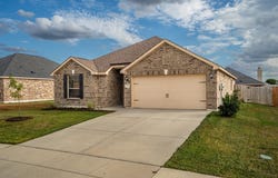 4006 Lakeview Drive, Sanger, TX 76266