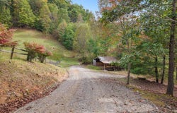 517 Johns Creek Rd, Cullowhee, NC 28723