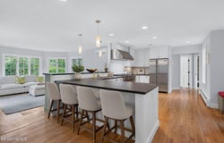 14 Old Tree Farm Rd, Stockbridge, MA 01262
