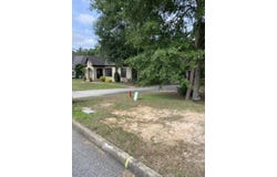 110 Riveredge, Headland, AL 36345