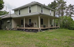 10150 S Leaton Road, Shepherd, MI 48883