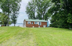 107 Hunter Road N, Alburgh, VT 05440
