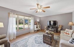 3720 SE 27th TER, Topeka, KS 66605