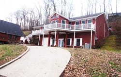 696 Stirling Rd, CAMDEN, TN 38320