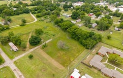 6th Street, Prague, OK 74864
