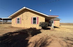 1112 County Road Y, Plainview, TX 79072