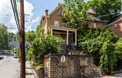 1 Elm Ln, Pittsburgh, PA 15223