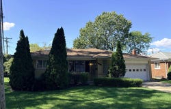 31225 Frank Drive, Warren, MI 48093