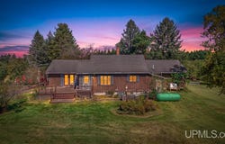 1415 13th Lane, Bark River, MI 49807