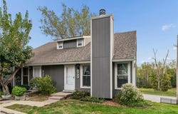 5733 N London Avenue, Kansas City, MO 64152