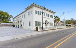 315 Main Street, Bay Saint Louis, MS 39520
