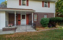 823 COOLIDGE Place, ROCKFORD, IL 61107