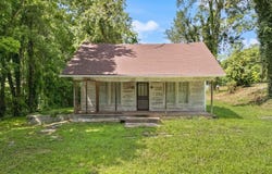 7550 Main St SW, New Amsterdam, IN 47110