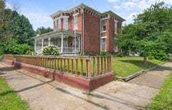 906 Fourth Ave, Gallipolis, OH 45631