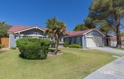 1025 N HERITAGE Dr, Ridgecrest, CA 93555