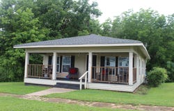 327 3RD St, Carbon Hill, AL 35549