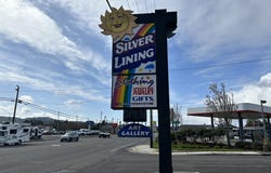 2217 HIGHWAY 101, Florence, OR 97439