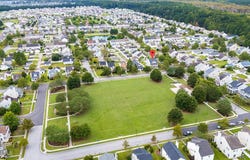 2 Fairgreen Street, Savannah, GA 31407